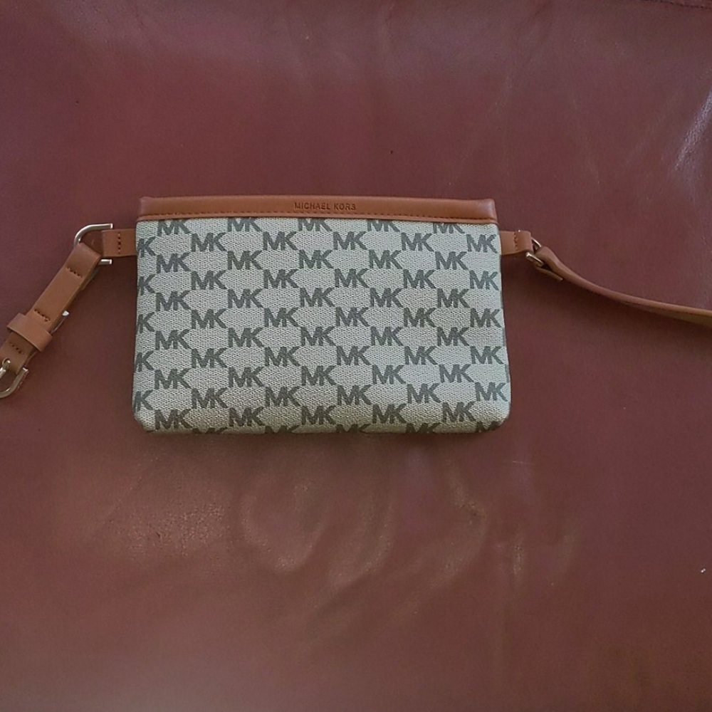 Michael Kors Fanny Bag